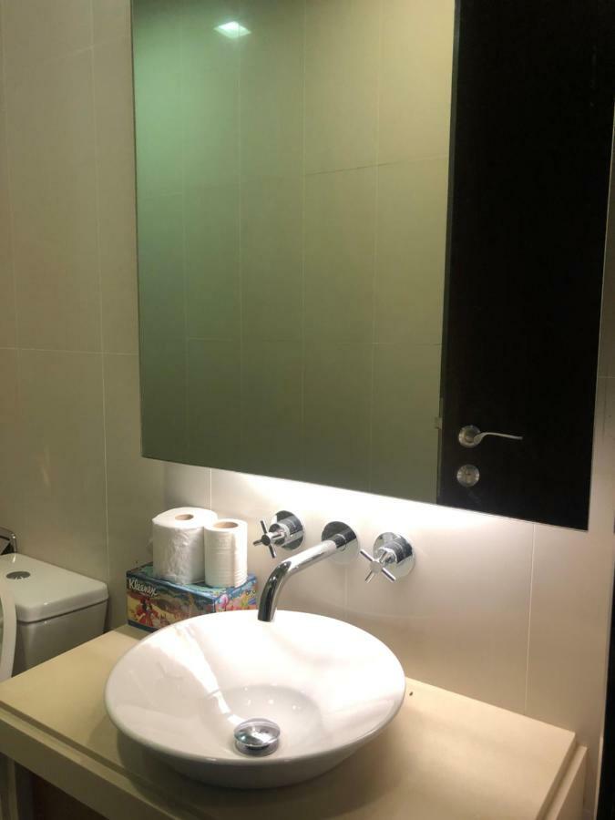 The Suites At Waterside Straits Quay By Plush Bagan Jermal Ruang foto